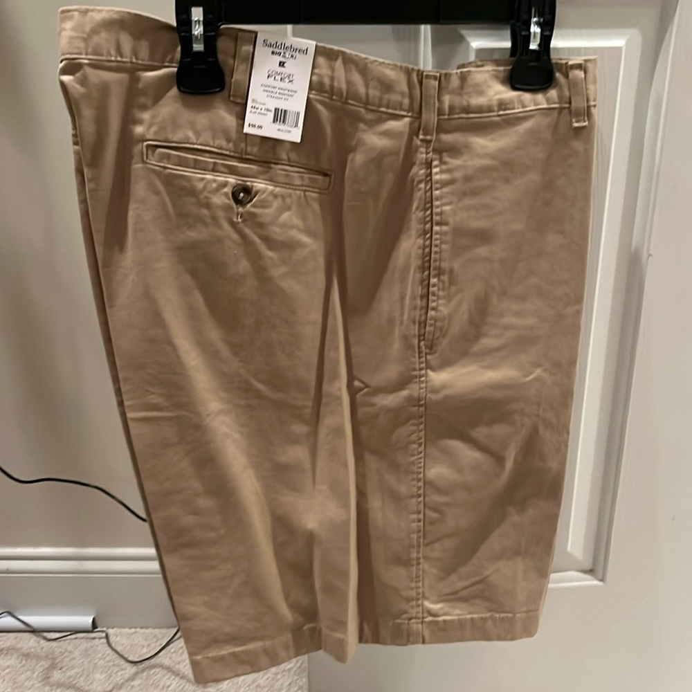Saddlebred, size 44, khaki shorts